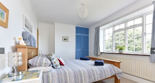 Solent Sea View Coastguard self catering Holiday Cottage