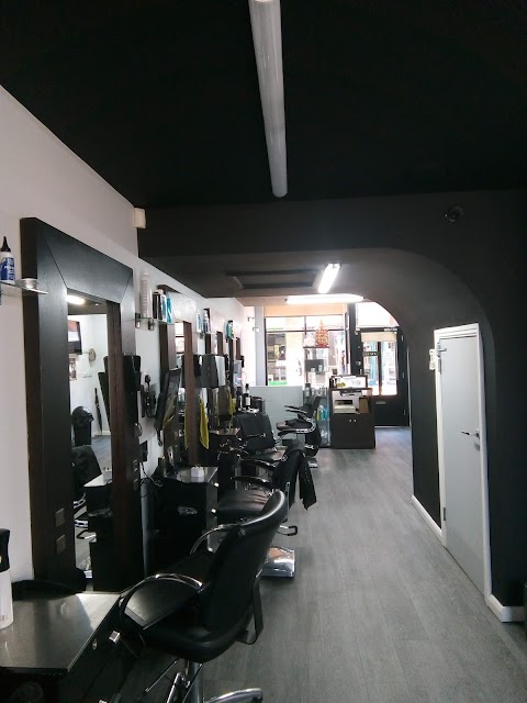 BS6@ Bogarts, Barbershop, hairdressing and beauty.