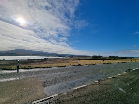 Harperrig Reservoir public car park