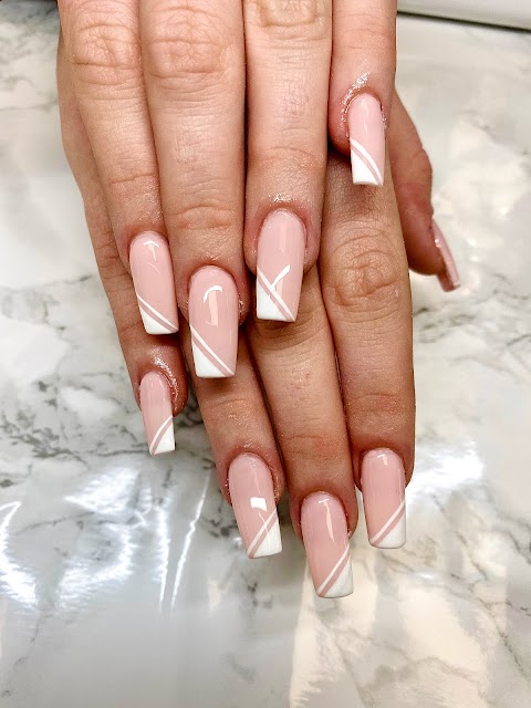 Ivy Nails