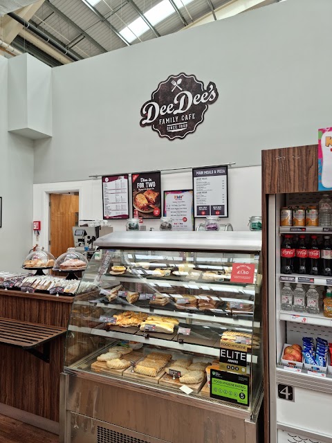 DeeDee's Café