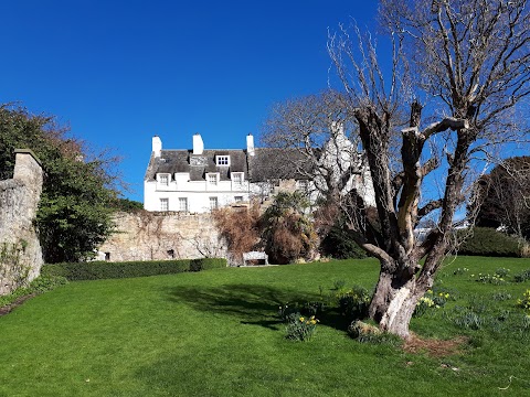 Inveresk Lodge Garden