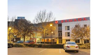 Ramada by Wyndham London North M1