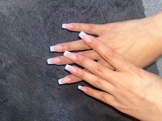 Painterly Nails and Beauty