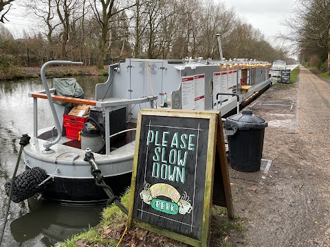 Walton Perk Cafe (Coffee and Cake boat) Fully Licenced