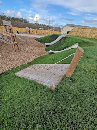 Grass Hoppers Indoor & Outdoor Play (Tingley Garden Centre)