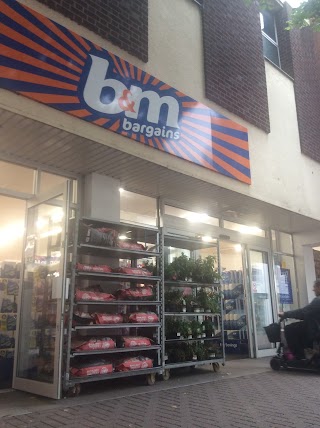 B&M Store