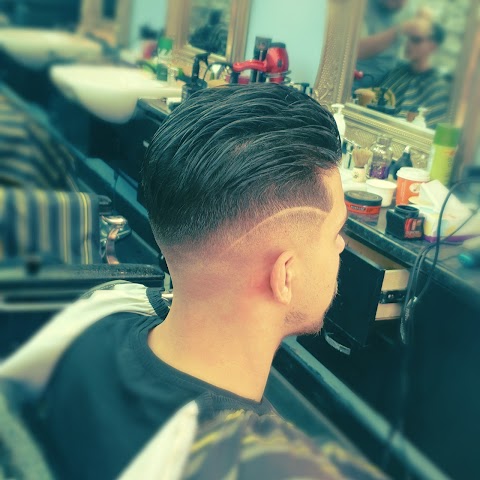 J1 barber shop