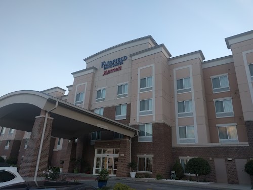 Fairfield Inn & Suites