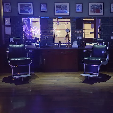 The Barbers Chair Seaford. A traditional English Barbers