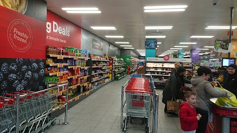 Iceland Supermarket London