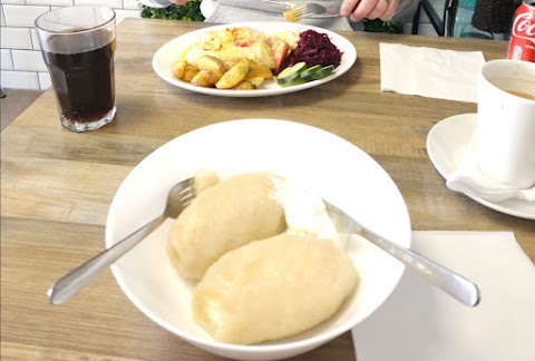 Lithuanian and English food stop