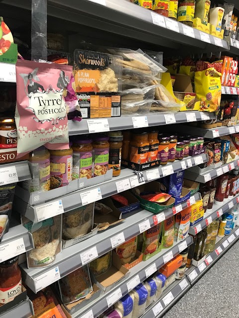 Co-op Food - London - 39-43 Grays Inn Road