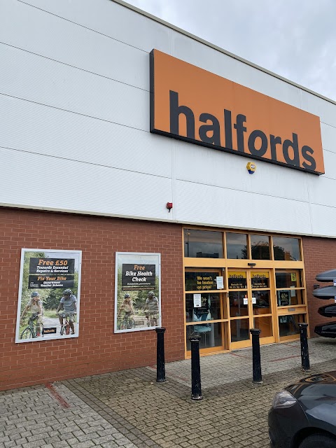 Halfords - Widnes