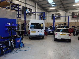 Service and MOT Centre by Auto Tech