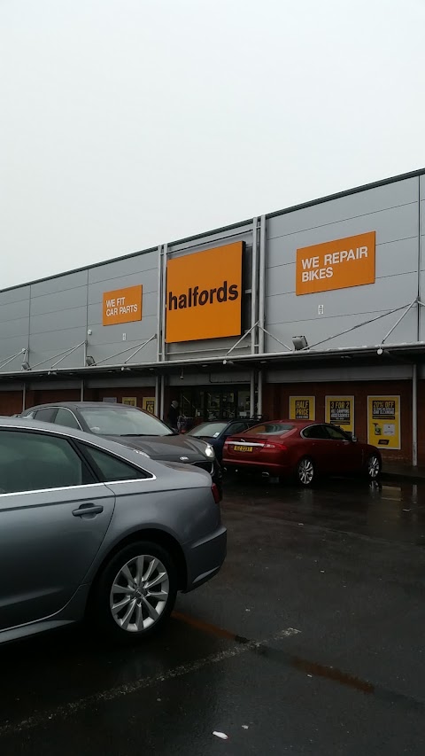 Halfords - Newtownabbey (Belfast)