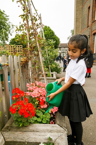 Stratford Manor Primary School & Nursery