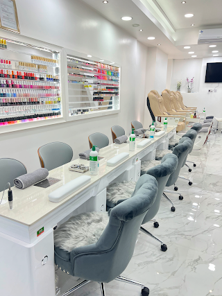 MK Nails and Spa Fulham