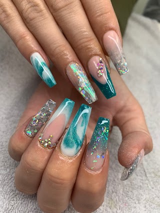 Sarah vernon nails & beauty