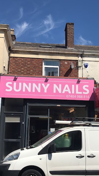 Sunny nails