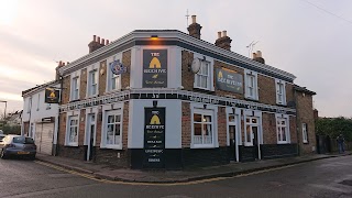 The Beehive Inn