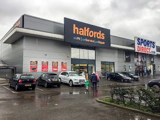 Halfords - Chingford