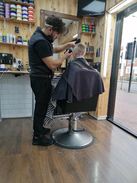 Himo's Barbershop Sharpfade - Trendy Cut & Wet Shave Tipton