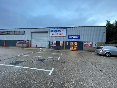 Screwfix Reading - Hyperion Way