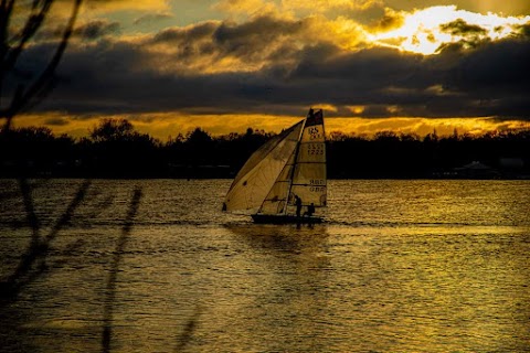 Leigh & Lowton Sailing Club