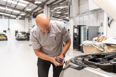 XL Motors Accident Repair, MOT & Service Centre