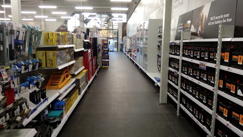 Halfords - Chippenham