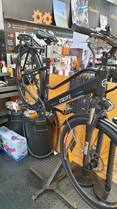 Halfords - Twickenham