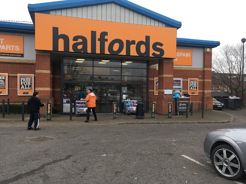 Halfords - Croydon