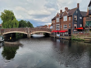 St George's Green