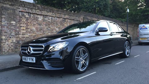 Business and luxury transfers to London City Airport