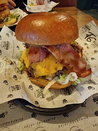 Slap & Pickle Burgers - The Old King’s Arms, Horsforth, West Leeds