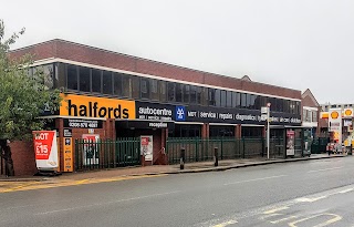 Halfords Autocentre Southfields London