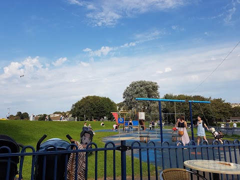 Lakegrounds Childrens Play Area