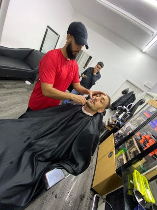 Barber stop / Shalimar V.I.P Barbers