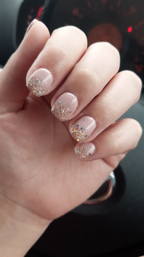 Sky Nails And Spa