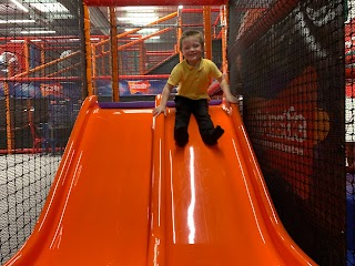 Airtastic Entertainment Centre Craigavon – Bowling, Mini Golf, Soft Play, Arcade, NY Kitchen