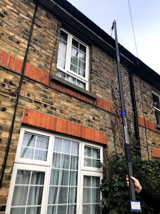 Doyle's Window And Gutter Cleaning