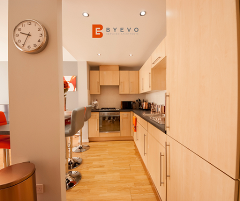 Serviced Apartments ByEvo Glasgow Airport Apartment 1