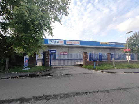 Screwfix Byfleet