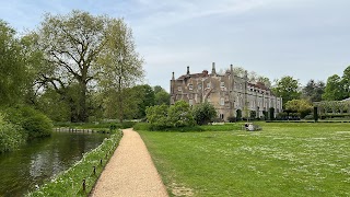 National Trust - Mottisfont