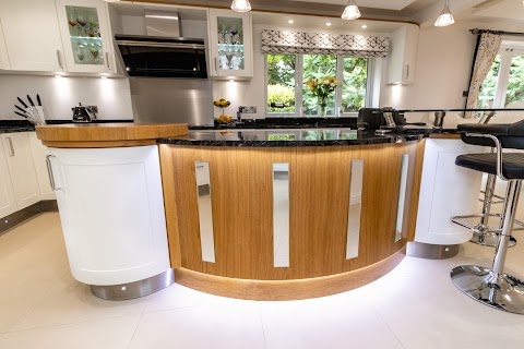 La Casa Interiors - Bespoke Kitchens Bedrooms and Bathrooms