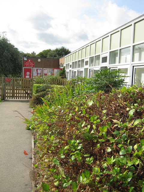 Priors Field Primary School