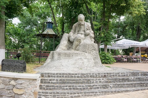 Пам'ятник Тарасу Шевченку