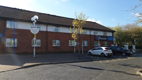 Travelodge Pontefract Ferrybridge A1/M62