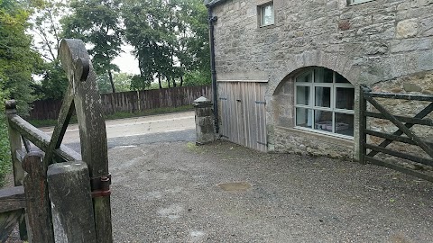 Hillend House Barn